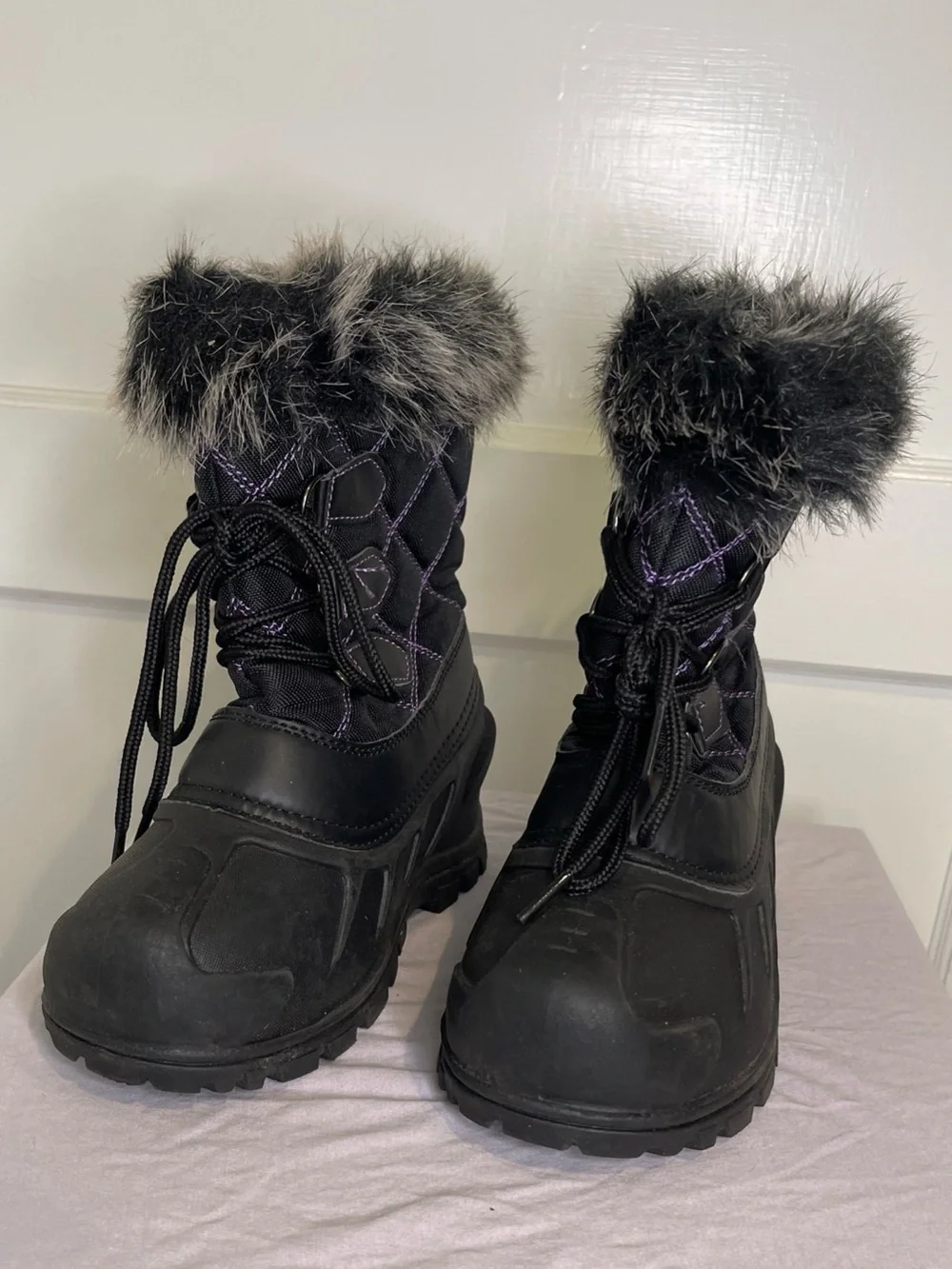 Itasca boots faux fur black purple kids size 3 winter rain snow lace up unisex